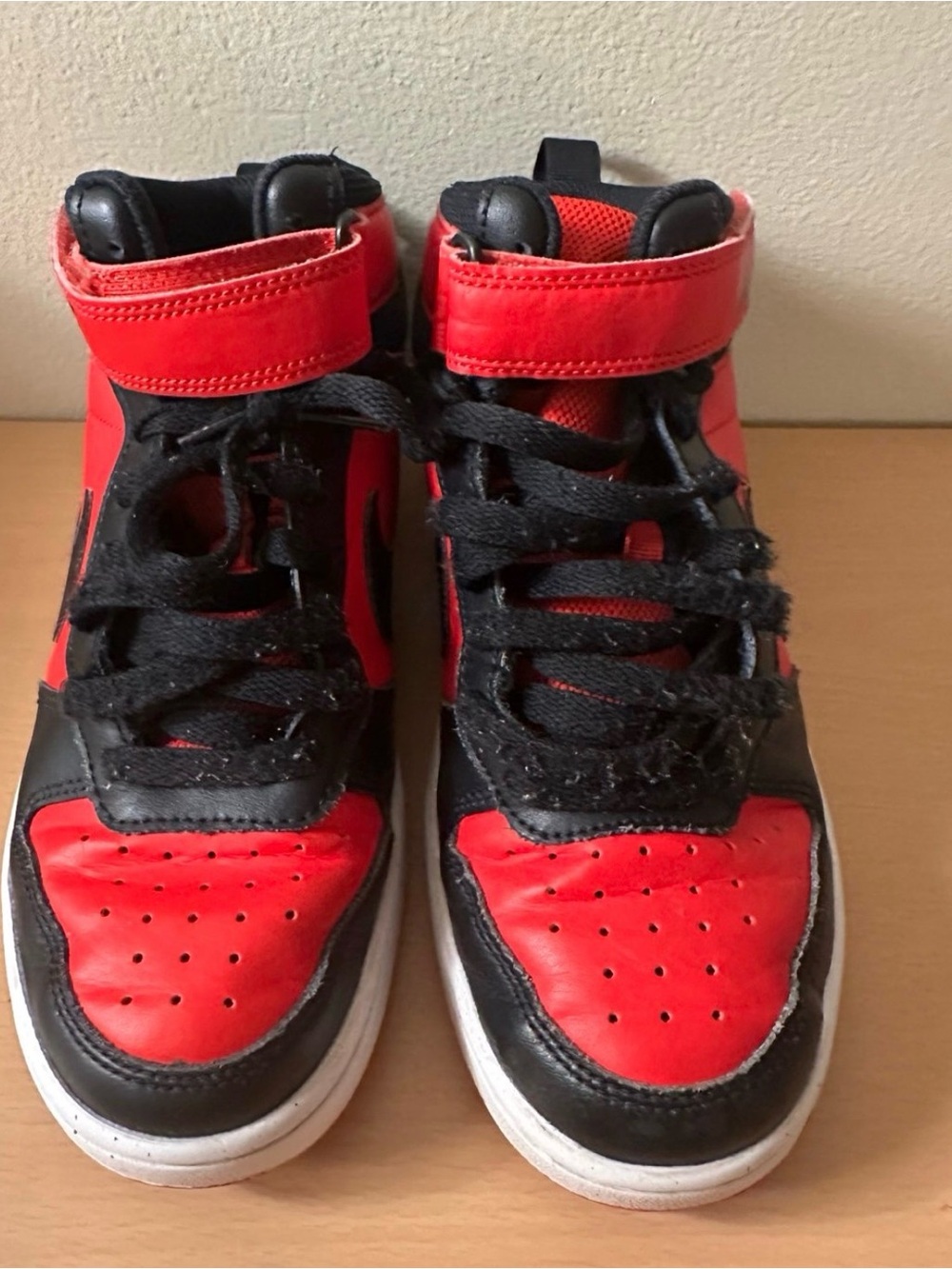 Nike Court Borough Mid 2 Big Kids' Boys Red/Black Shoes Size 5Y - Picture 2 of 12